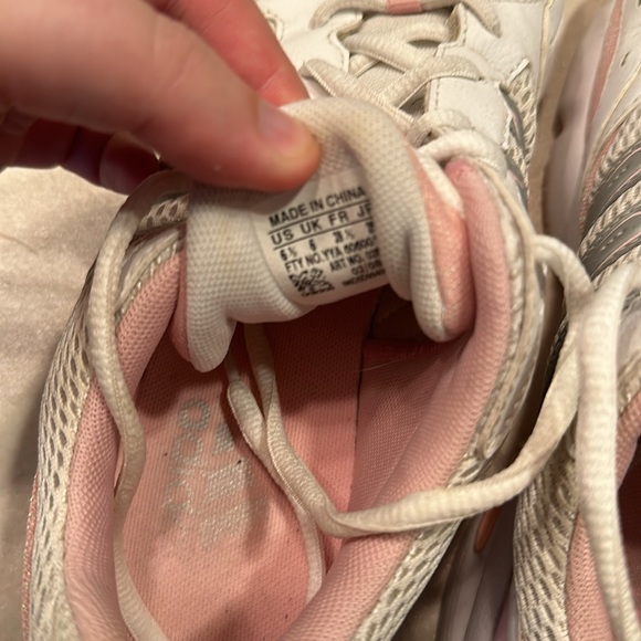 Adidas pink and white running shoes - Picture 5 of 5